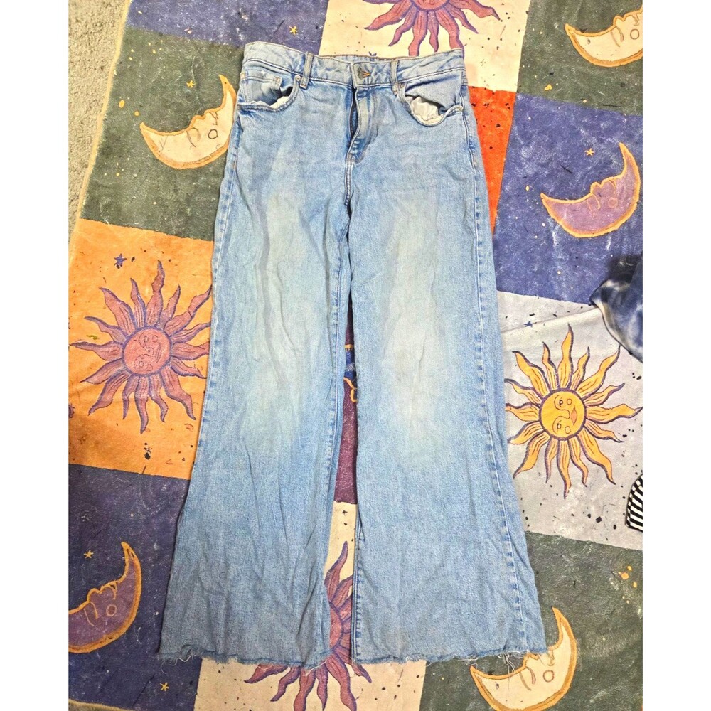 FOREVER 21 Women's Light Wash Blue Denim Flare Jeans 5-Pocket w/ Coin Pocket